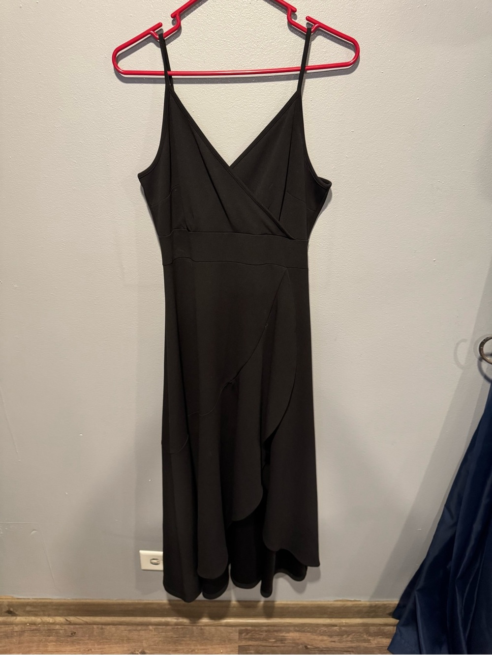 Women's Black V-Neck Slip Dress